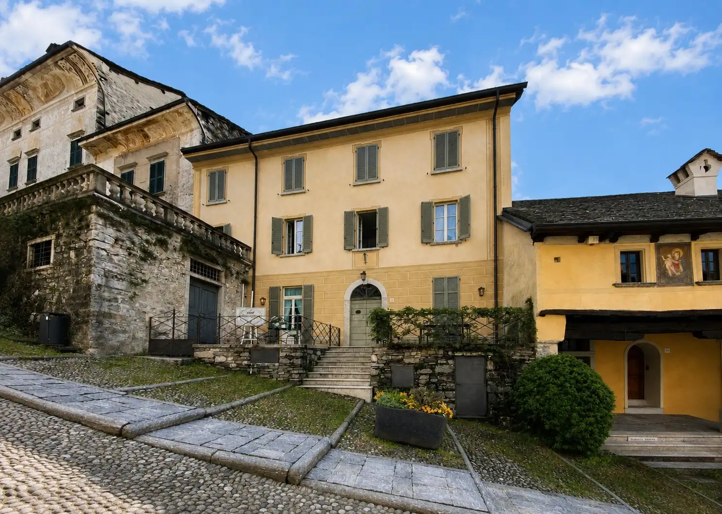 Photos Period apartment in the historic centre of Orta San Giulio