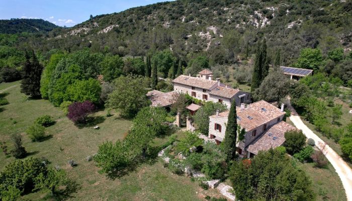  Uzès 3