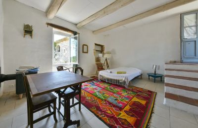 Country property for sale Uzès, Occitania, Image 25/38