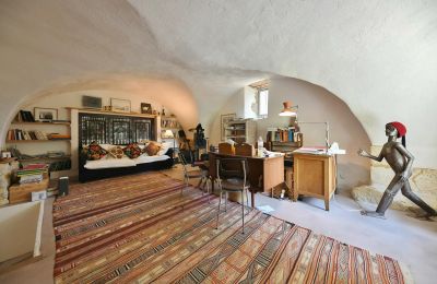 Country property for sale Uzès, Occitania, Image 14/38