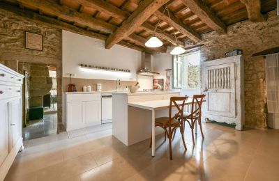 Historic property for sale Uzès, Occitania, Image 10/32