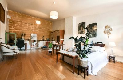Historic property for sale Uzès, Occitania, Image 14/32
