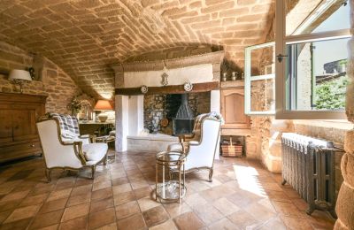 Historic property for sale Uzès, Occitania, Image 9/32