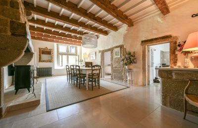 Historic property for sale Uzès, Occitania, Image 8/32