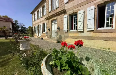 Manor house for sale Marciac, Occitania, Image 3/43