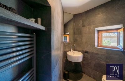 Period apartment for sale Castelmuzio, Tuscany, Image 33/39