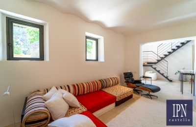 Period apartment for sale Castelmuzio, Tuscany, Image 18/39