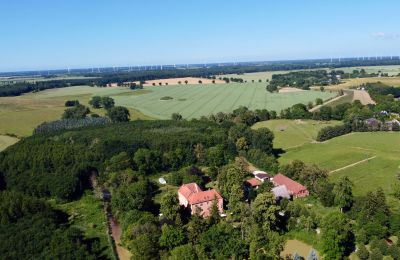 Medieval castle for sale 18513 Glewitz, Turow 19, Mecklenburg-West Pomerania, Übersicht von Westen