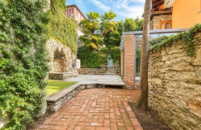 Historic property for sale 28823 Ghiffa, Piedmont, Courtyard