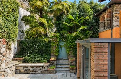 Historic property for sale 28823 Ghiffa, Piedmont, Courtyard