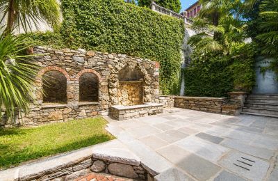Historic property for sale 28823 Ghiffa, Piedmont, Courtyard