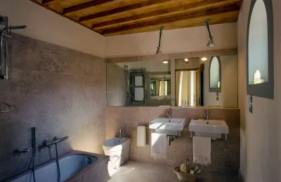 Monastery for sale Arezzo, Tuscany, Image 42/86