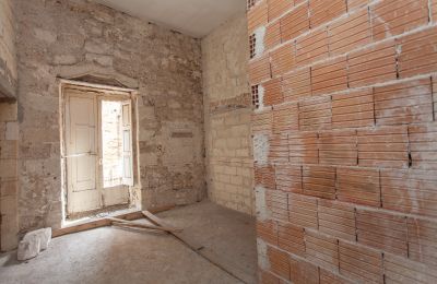 Town mansion for sale Taranto, Via Duomo 190, Apulia, Image 8/36