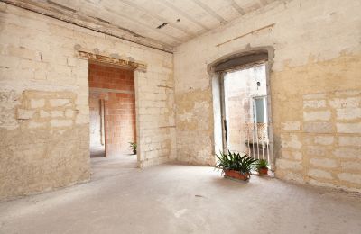 Town mansion for sale Taranto, Via Duomo 190, Apulia, Image 22/36