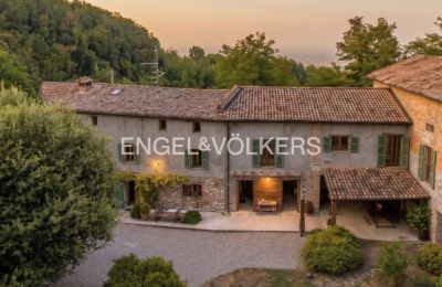 Country property for sale Quattro Castella, Emilia-Romagna, Facciata