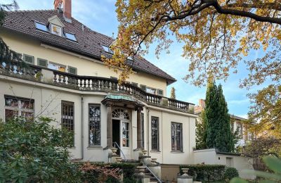 Historic properties, Representative floor of a Baroque revival mansion with garden in Berlin