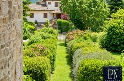 Manor house for sale Caprese Michelangelo, Tuscany, Image 34/39