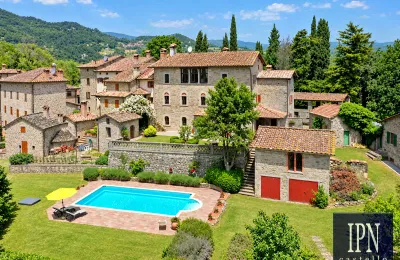 Manor house Caprese Michelangelo, Tuscany