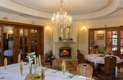Manor house for sale Łódź Region, Restaurant