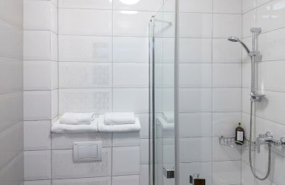 Manor house for sale Łódź Region, Bathroom
