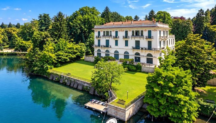 Period mansion for sale Castelletto Sopra Ticino, Piedmont