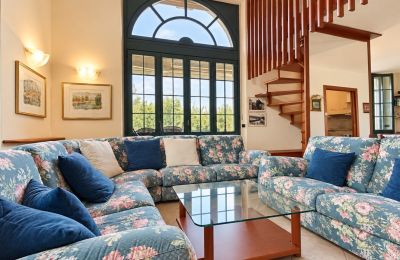Period mansion for sale Castelletto Sopra Ticino, Via Primo Maggio, Piedmont, Image 2/30