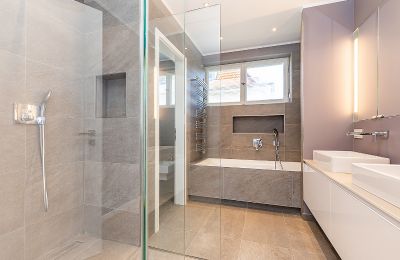 Period mansion for sale Berlin, , Master-Bad im OG
