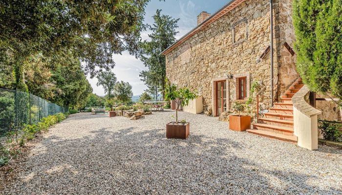 Boutique wine estate with restored country house - Villa Cedri