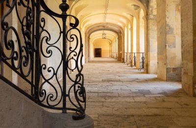 Monastery for sale Occitania, Image 4/30