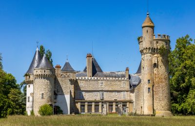 Castle for sale Bourges, Centre-Loire Valley, Image 1/16