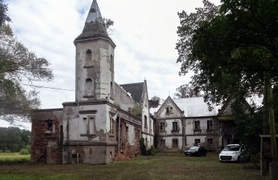 Castle for sale Łęg, Greater Poland Voivodeship:  Exterior View