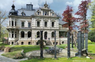 Historic Villa for sale Ústecký kraj:  Exterior View