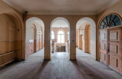 Castle for sale 77-304 Gockowo, Pałac Gockowo, Pomerania, Entrance Hall