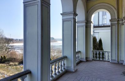 Castle for sale Lubstów, Pałac w Lubstowie, Greater Poland, Loggia