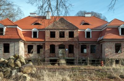 "Pałacyk Plus" - Boom for castles and mansions on the Polish real estate market?, Image 1