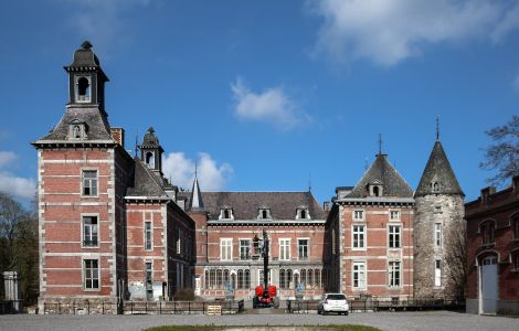 Hermalle-sous-Huy, Château de Hermalle-sous-Huy - Castles in Belgium: Palace in Hermalle-sous-Huy