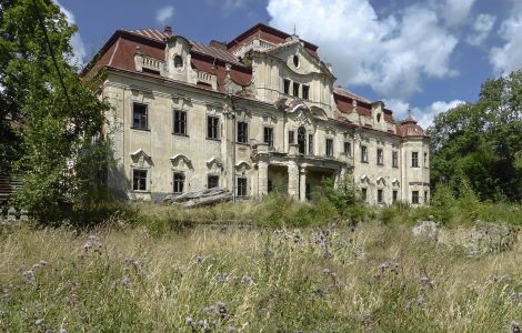 Velké Dvorce, Zámek Velké Dvorce - Castle in Velké Dvorce