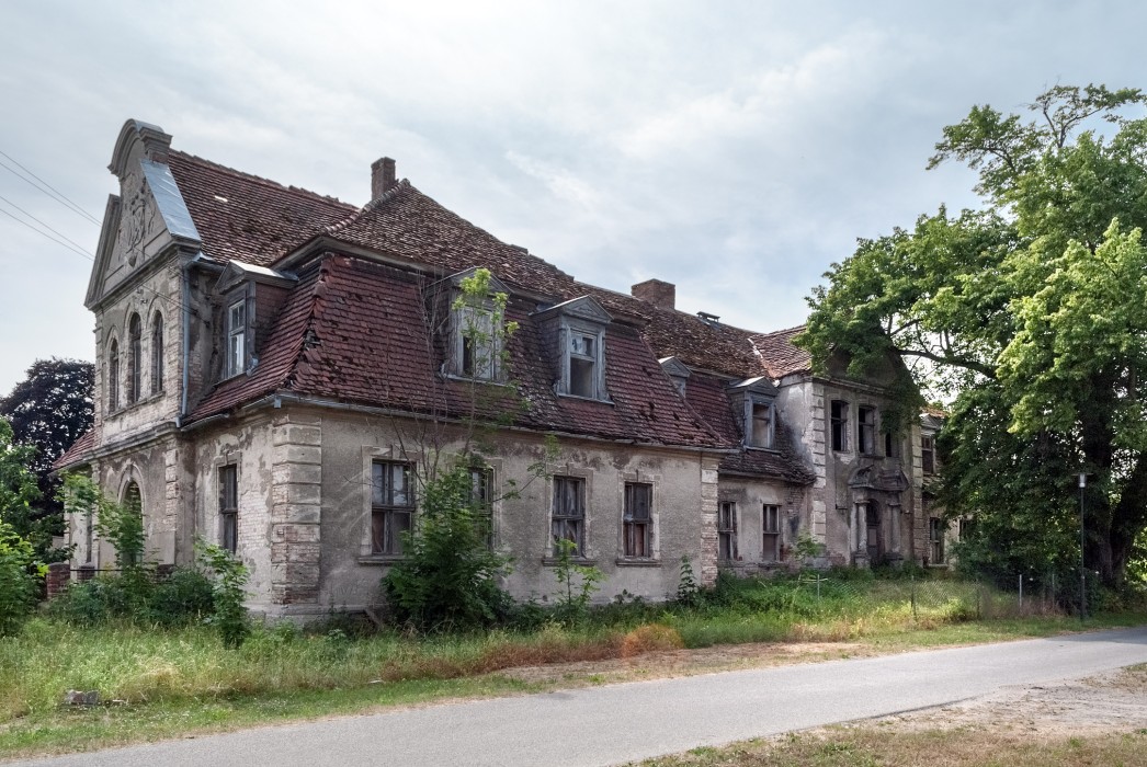 Abandoned manor house Mecklenburg-Vorpommern, Mecklenburg-West Pomerania