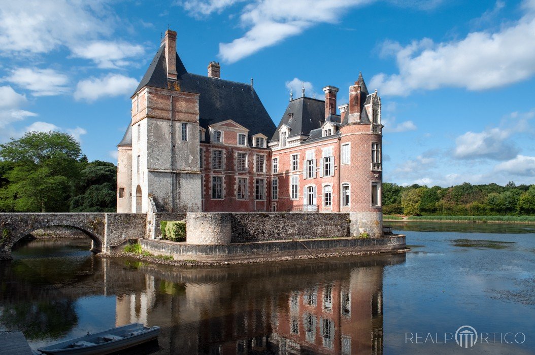 Loire Castles: La Bussière, La Bussière