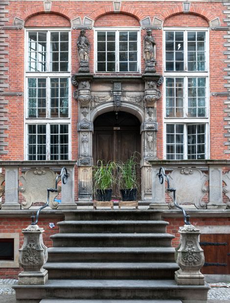 /pp/cc_by_nc_nd/thumb-danzig-stadthaus-renaissance-portal.jpg