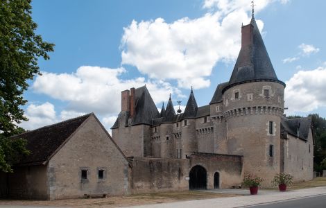  - Loire Castles: Château de Fougères-sur-Bièvre