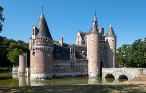  - Loire castles: Château du Moulin
