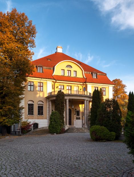 Łódź, ul. Piotrkowska - Robert Schweikert Palace in Łódź