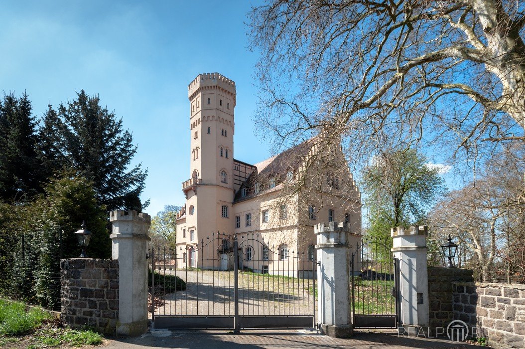 Palace in Pomßen, Leipzig District, Pomßen