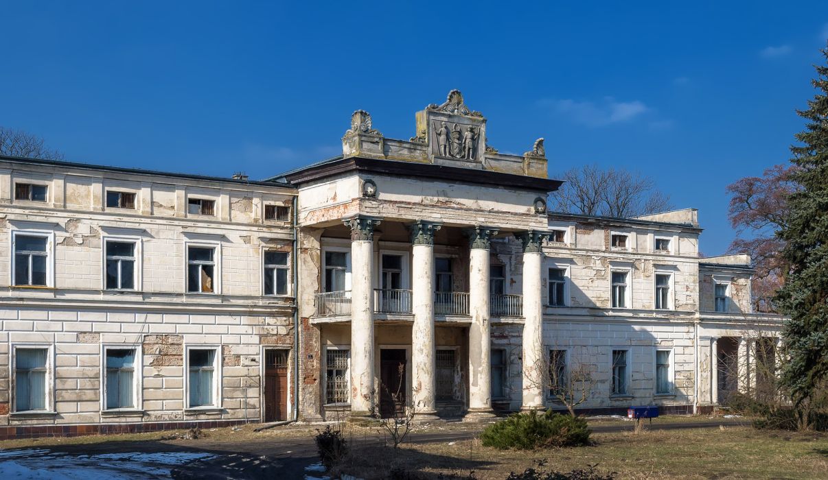 Pałac w Głuchowie, Photo abandoned palalce in 2010