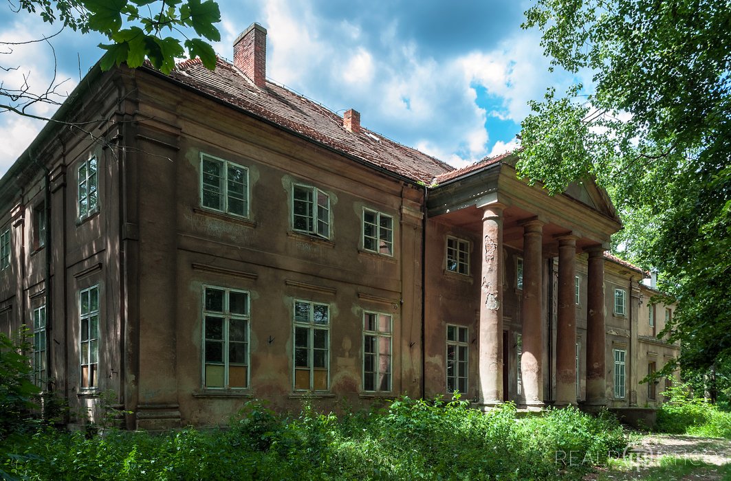 Manor in Mchy, Mchy
