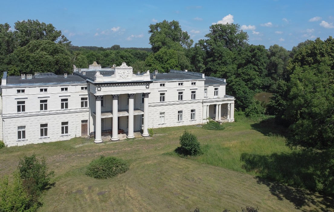 Manor in Głuchowo, Greater Poland, Głuchowo