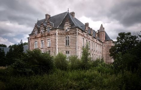  - Castle in Heers