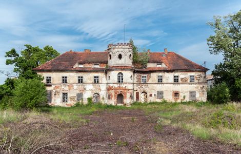  - Manor in Slavice