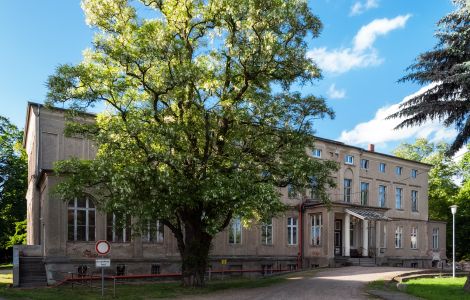  - Manor in Janow